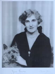 Lady Gowrie 1